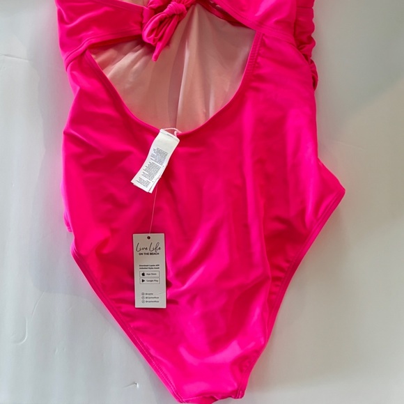 Cupshe Women's Release Happiness Ruched Cross Back One Piece Swimsuit Medium NWT - Picture 6 of 9